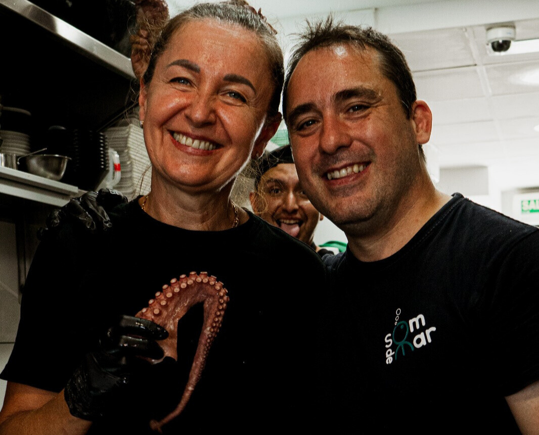 Equipo de Som de Mar en la cocina